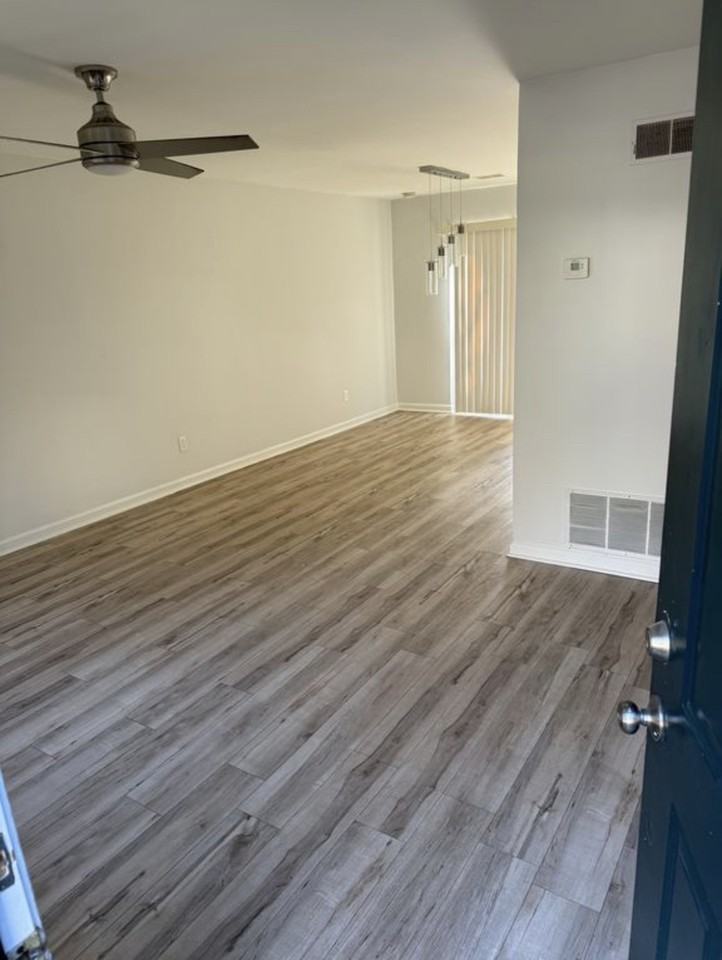 283 Flagstone Way #283 - Photo 2 of 10