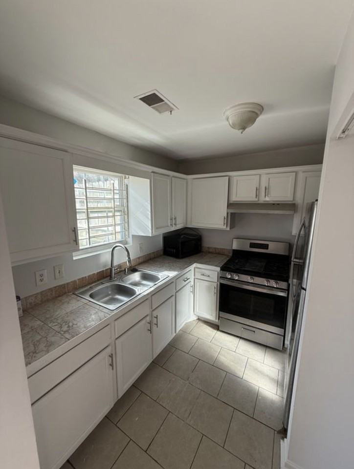 283 Flagstone Way #283 - Photo 5 of 10