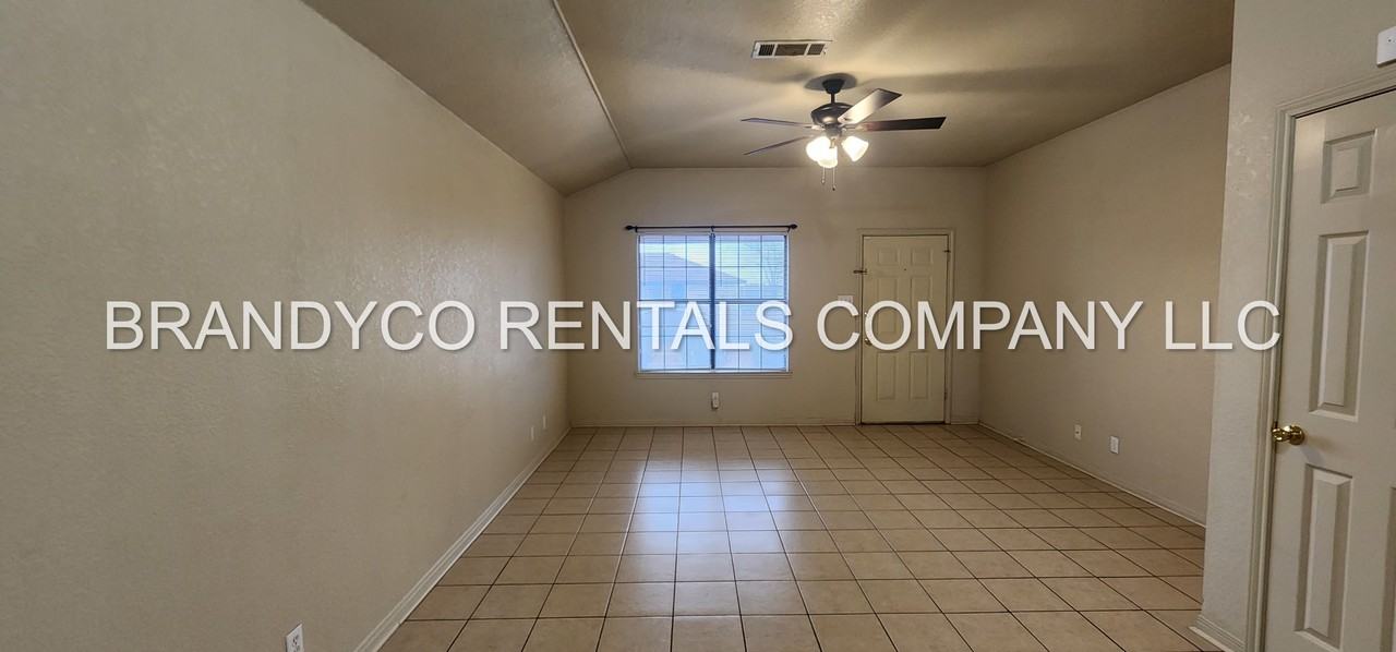 5301 Morning Glen Ln #B - Photo 2 of 16