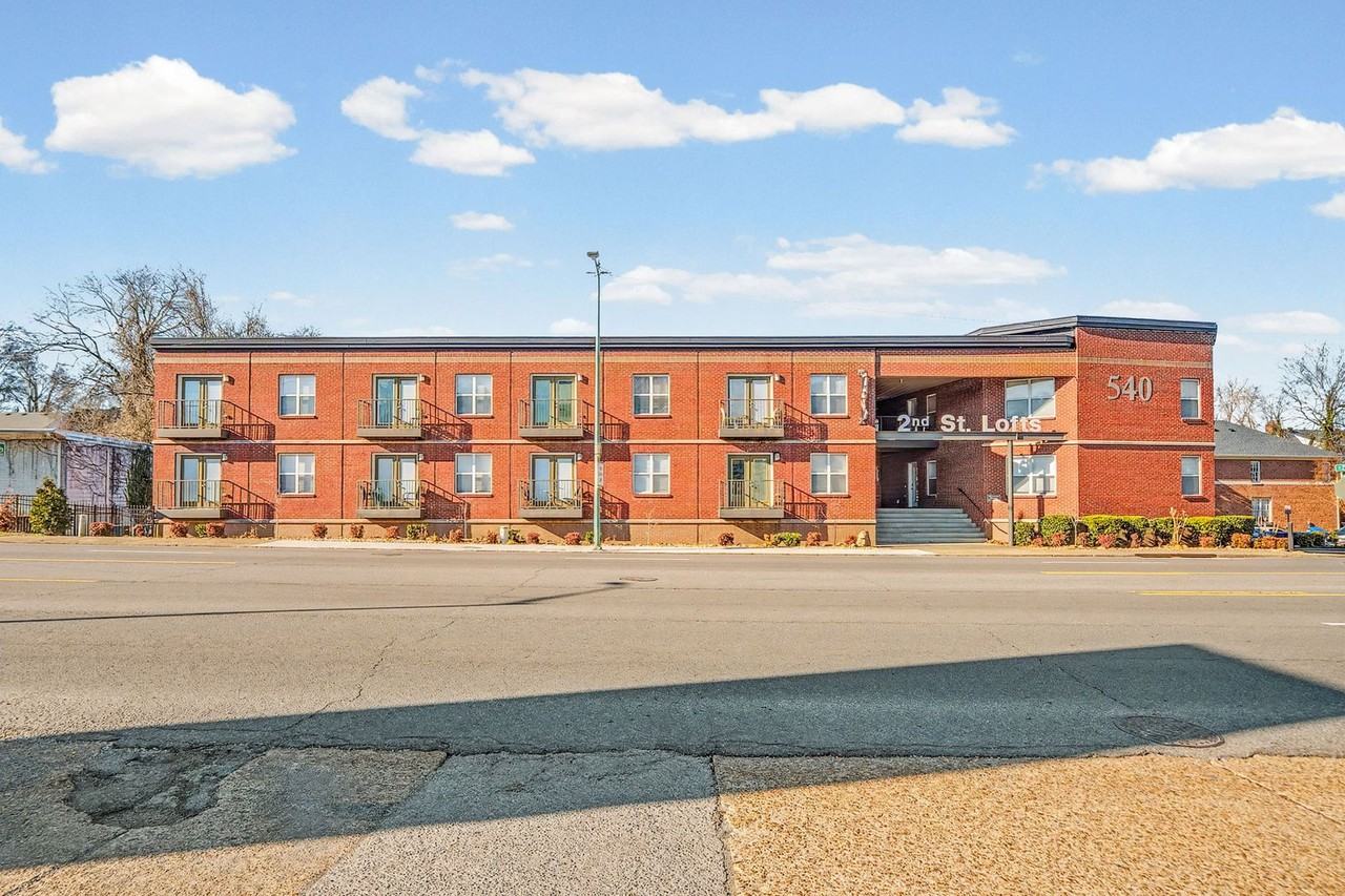 540 N 2nd St - Photo 4 of 30