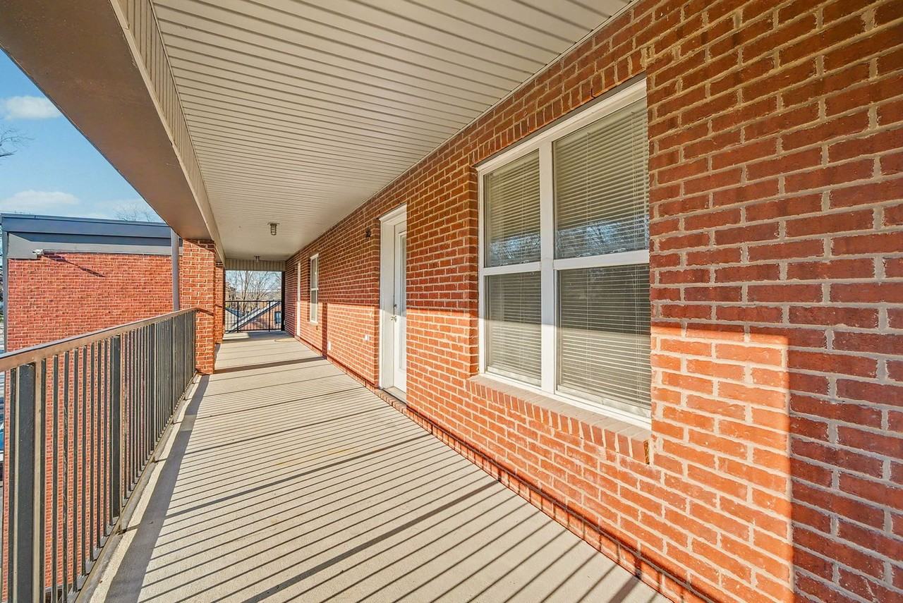 540 N 2nd St - Photo 6 of 30