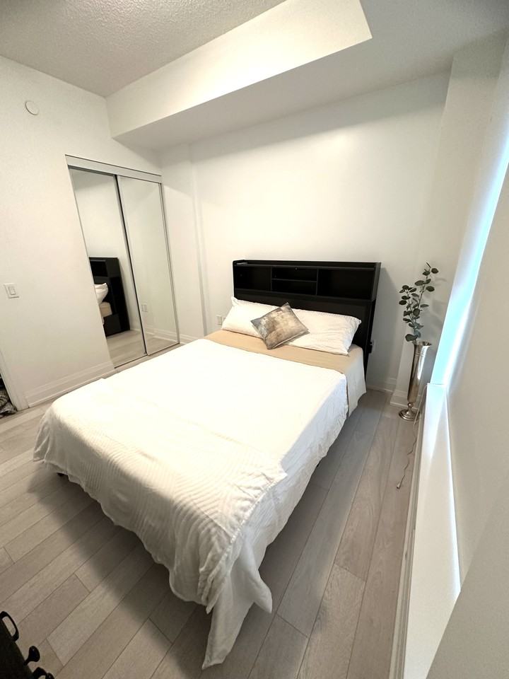 60 George Butchart Drive #421 - Photo 4 of 27