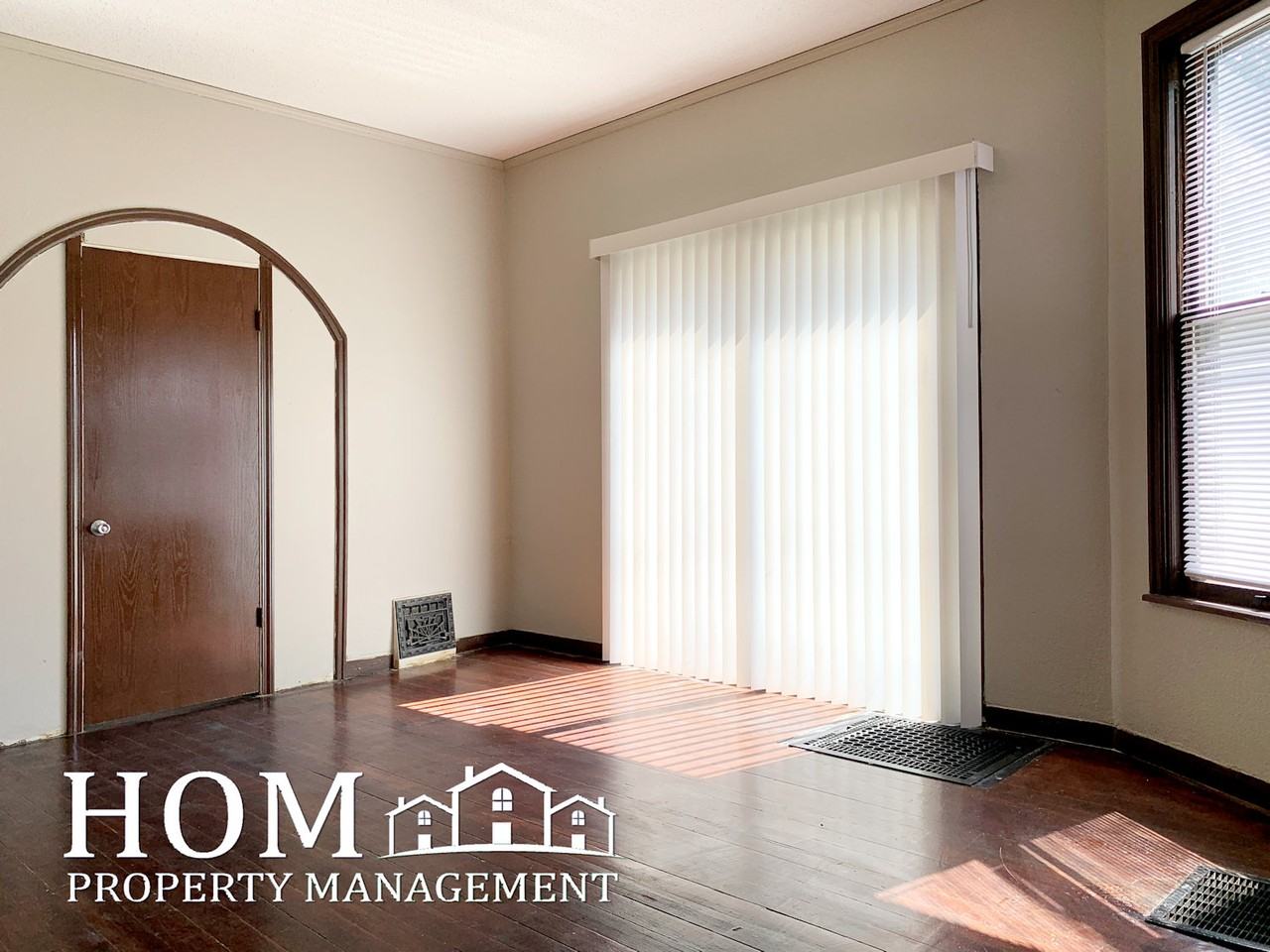 127 Center St #1 - Photo 6 of 28