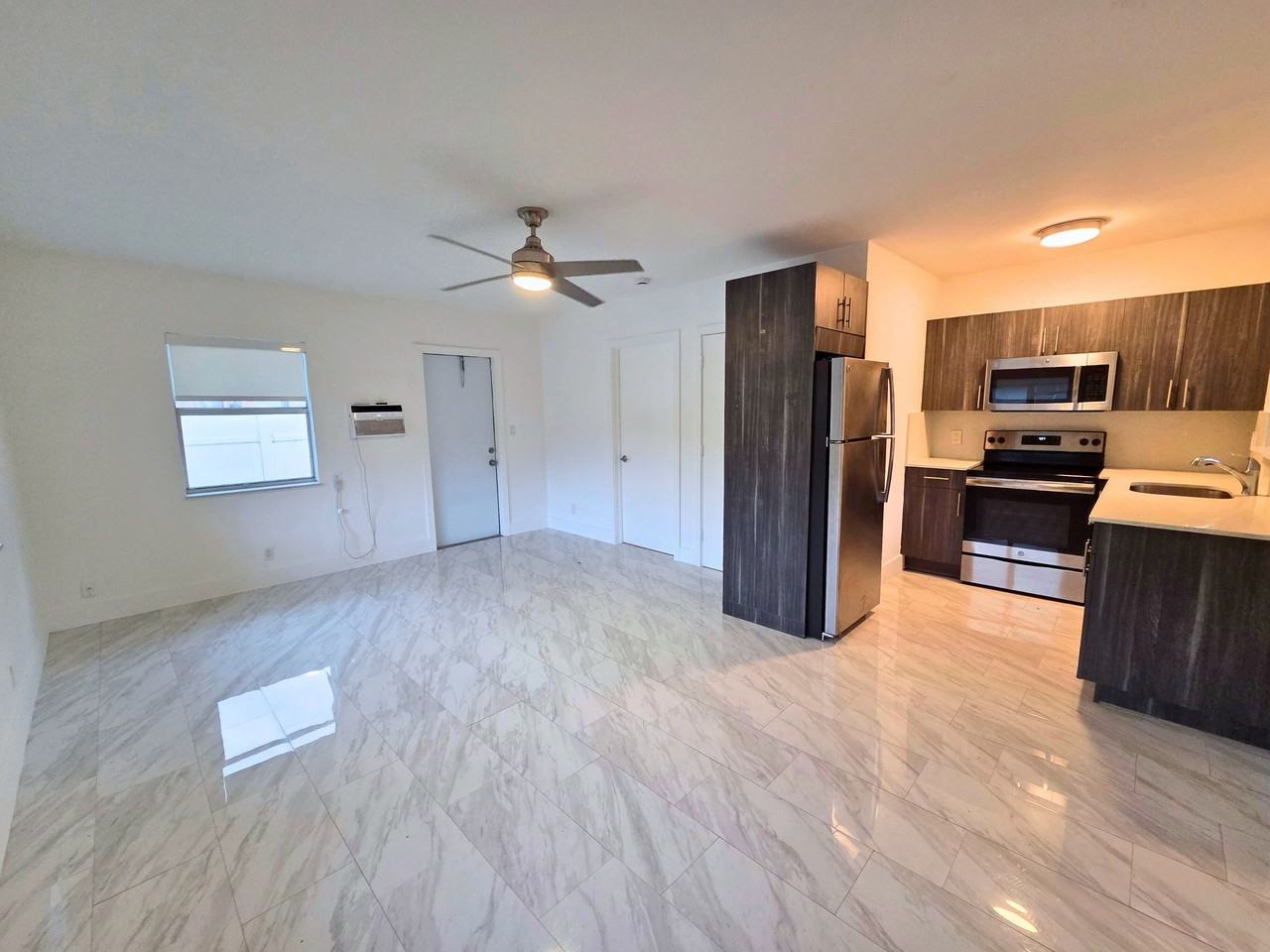 313 Hibiscus Ave #1 - Photo 2 of 12