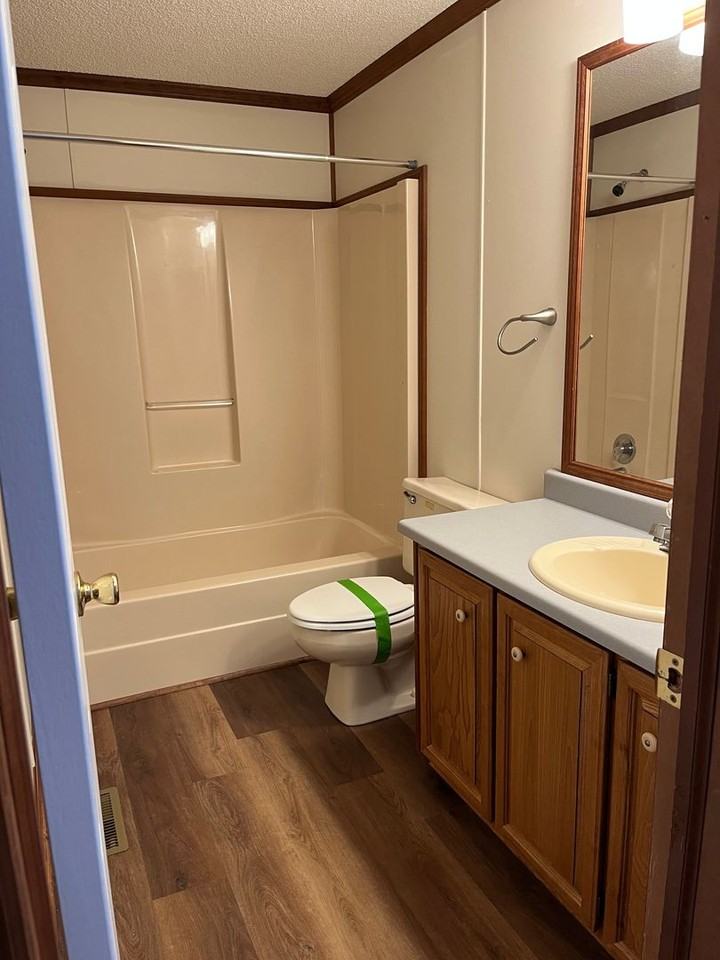 112 Willow Dr - Photo 7 of 9