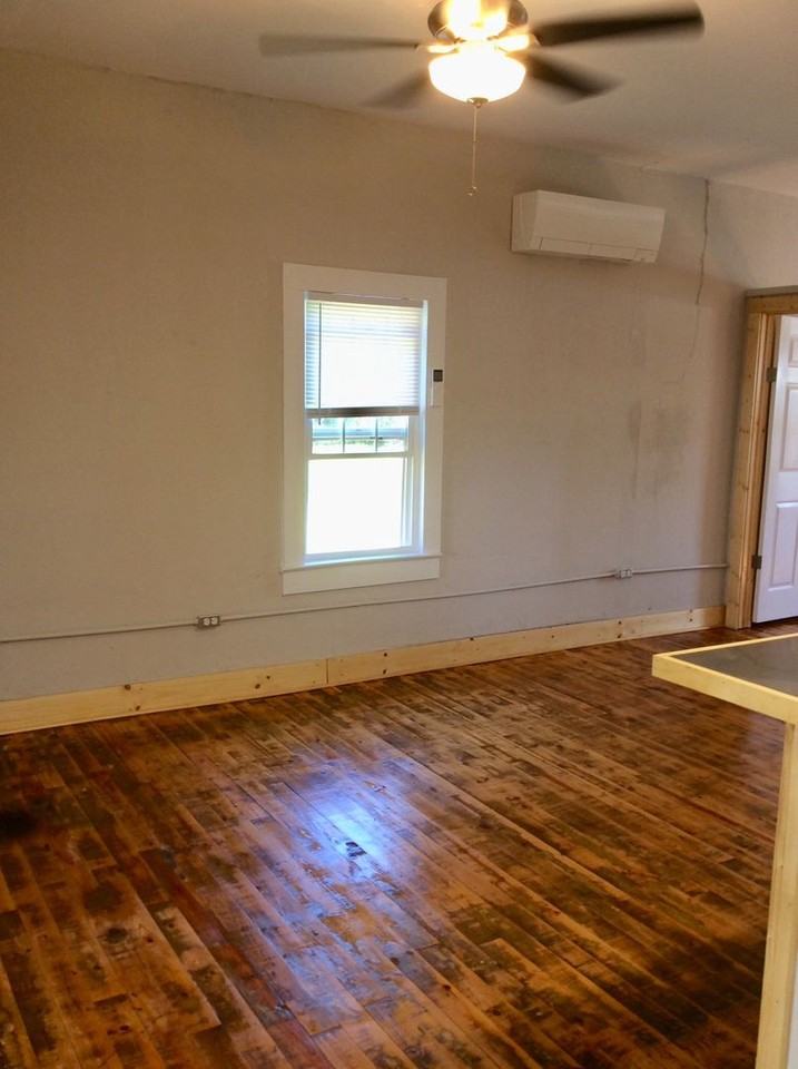 16 Wells St - Photo 5 of 11