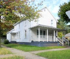 featured image of 1045 Kenneth St
