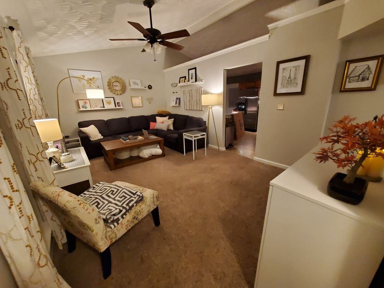 9700 Springwater Ct - Photo 5 of 21