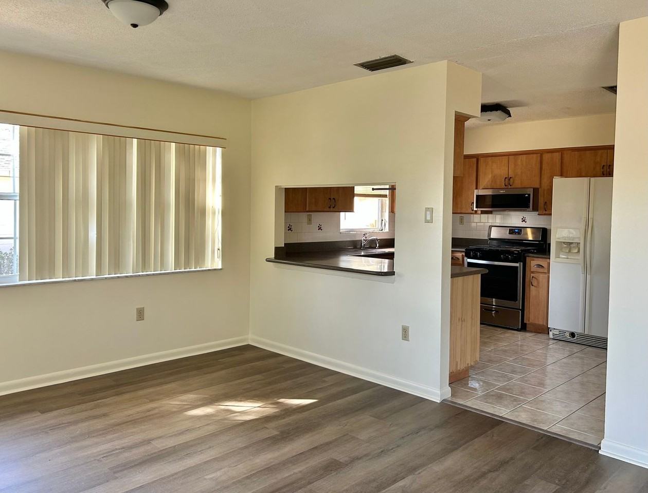 523 Bahia Circle Trak - Photo 4 of 15