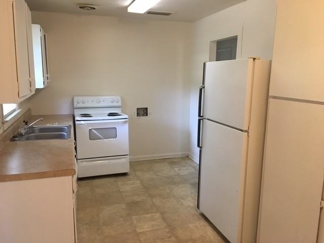 801 Woodlawn Dr - Photo 7 of 9