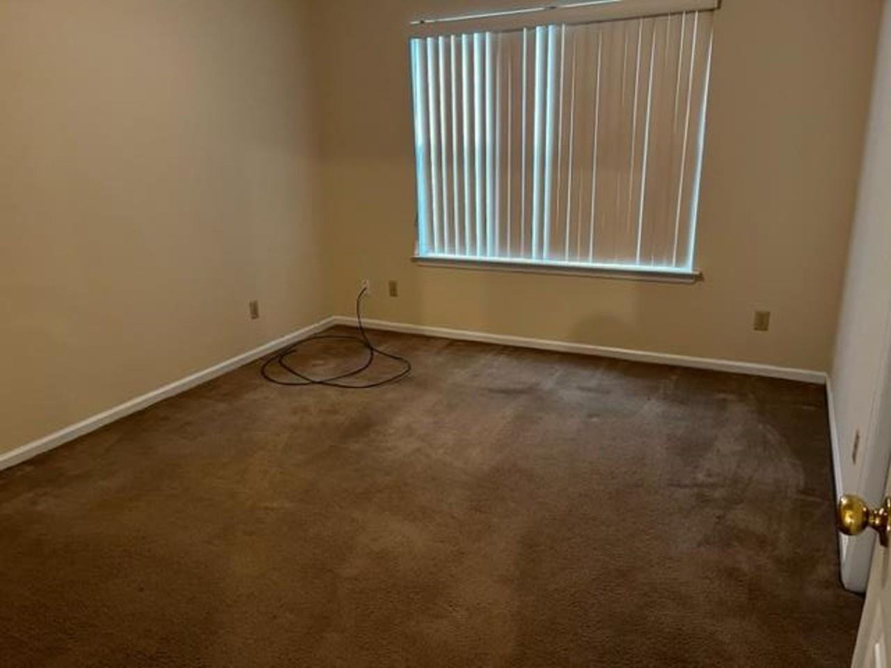 122 Beaver St - Photo 4 of 9