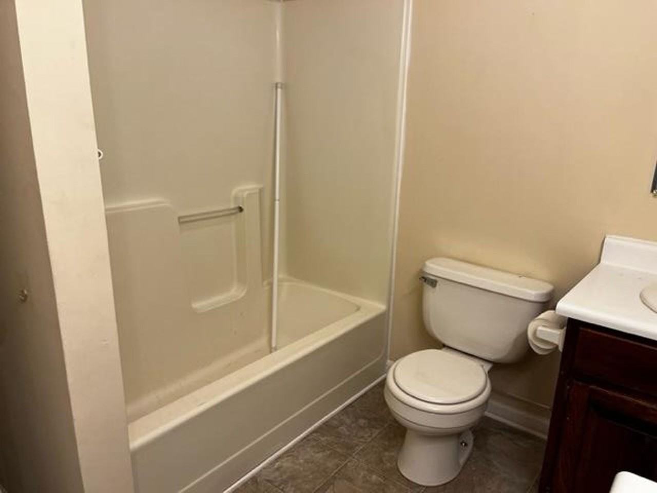 122 Beaver St - Photo 6 of 9