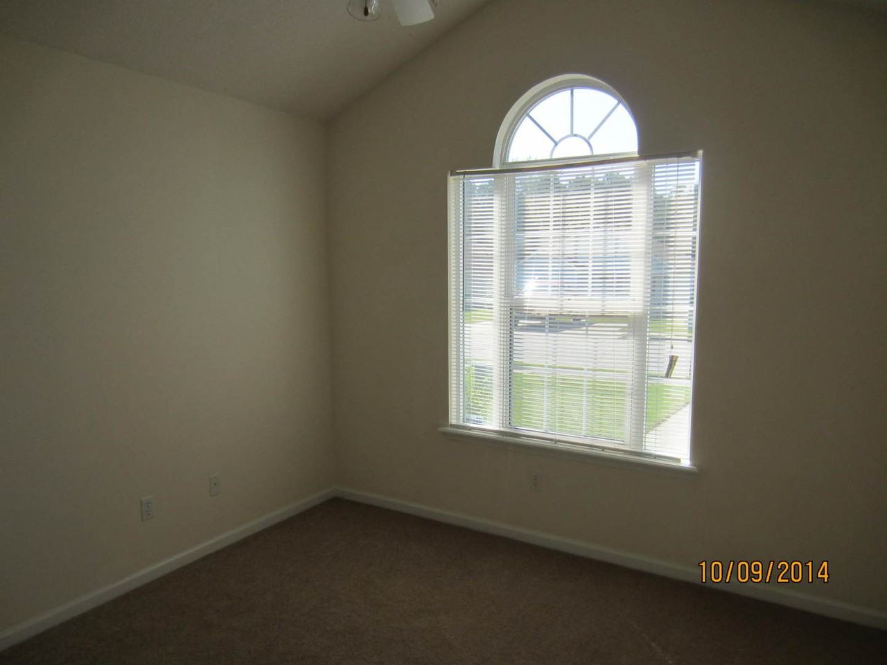 4062 Chadwyck Dr - Photo 3 of 12