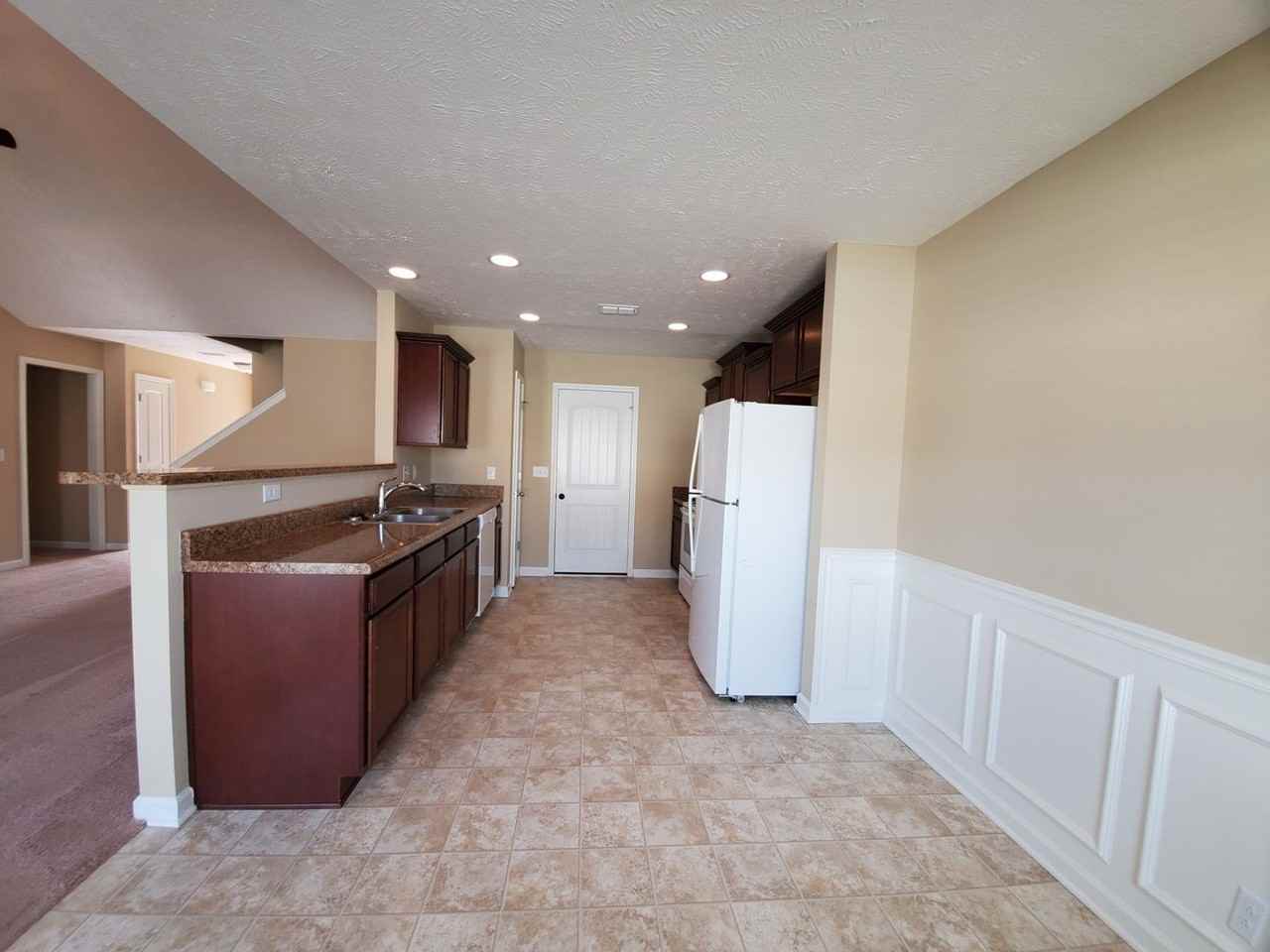 1708 Bellamy Ln - Photo 7 of 24