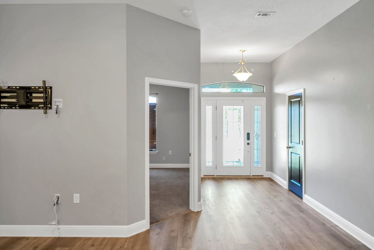 4628 Hermosa Rd - Photo 3 of 37