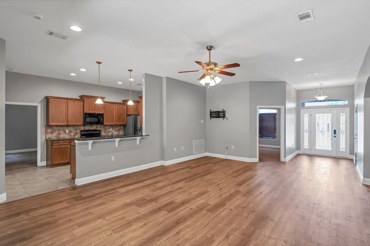 4628 Hermosa Rd - Photo 4 of 37