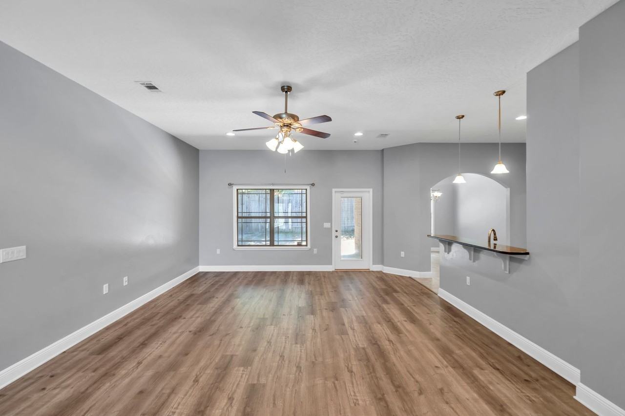 4628 Hermosa Rd - Photo 5 of 37