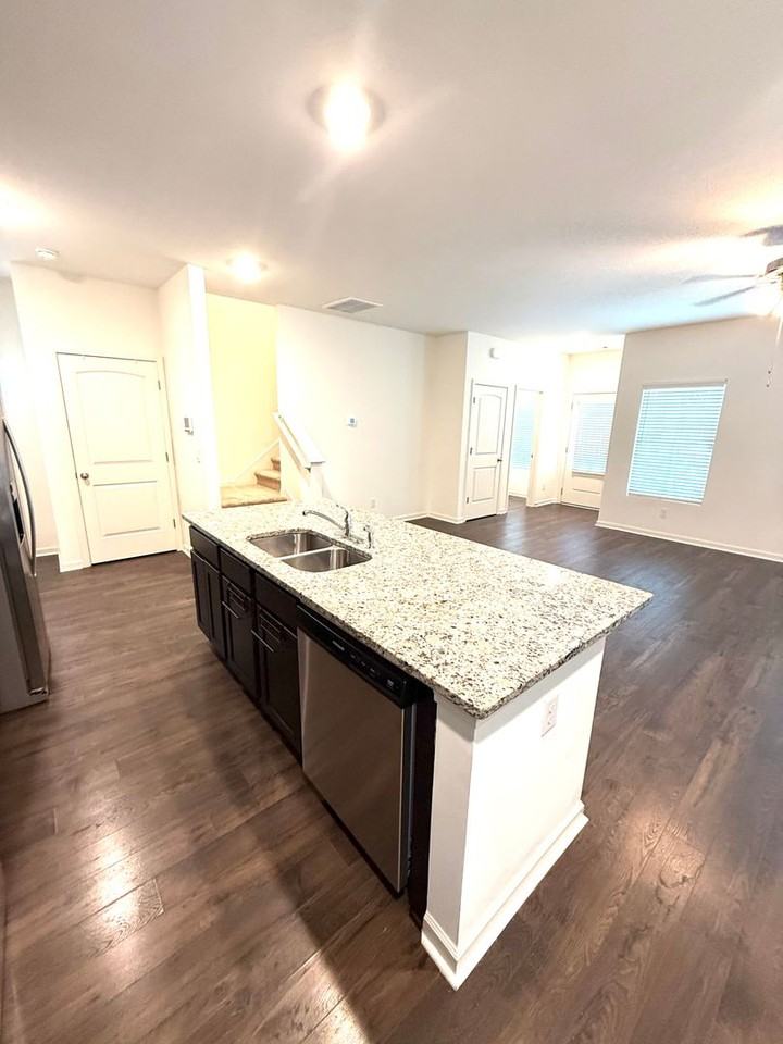 5178 Pike Loop - Photo 6 of 20