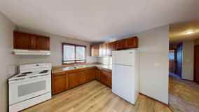 Spacious 2 Bedroom Apartment - Photo 1 of 1