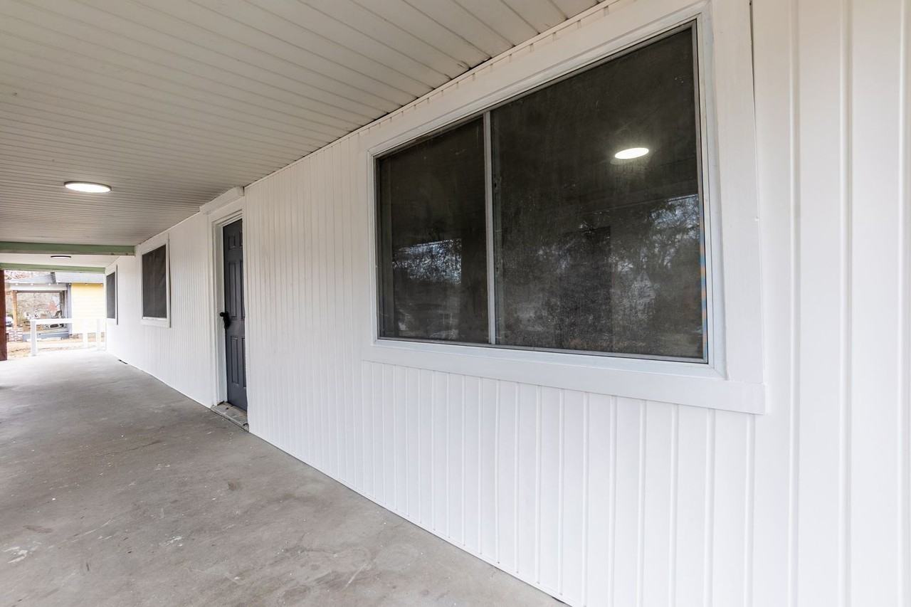 412 Davis St - Photo 5 of 25