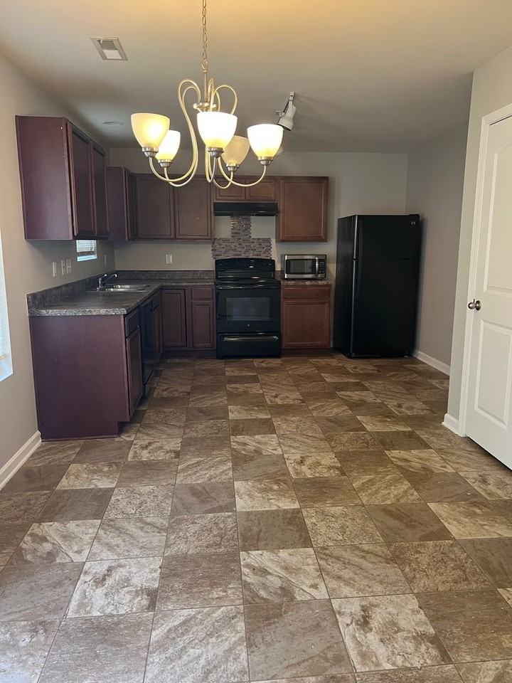 717 Trap Shooter Cir - Photo 5 of 21