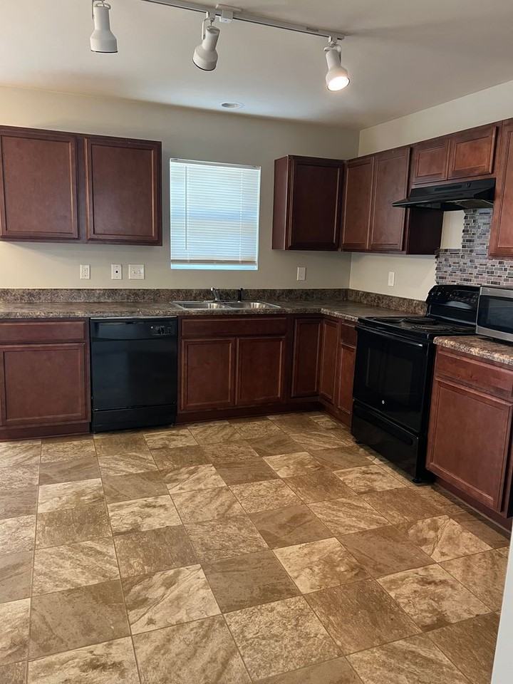 717 Trap Shooter Cir - Photo 6 of 21