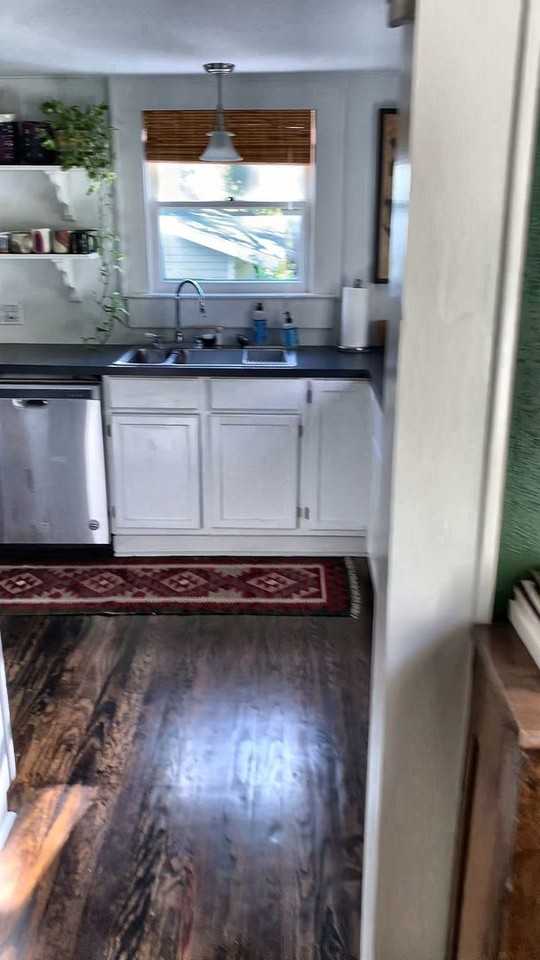 305 Terrace Dr - Photo 7 of 12