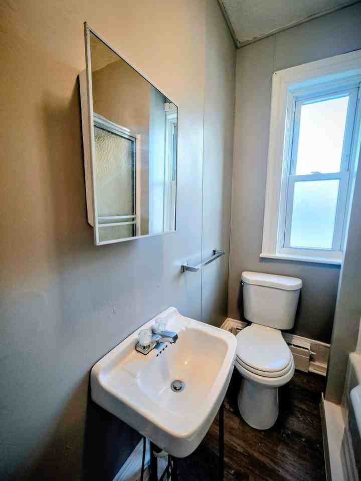 417 N 9th St - Photo 6 of 9