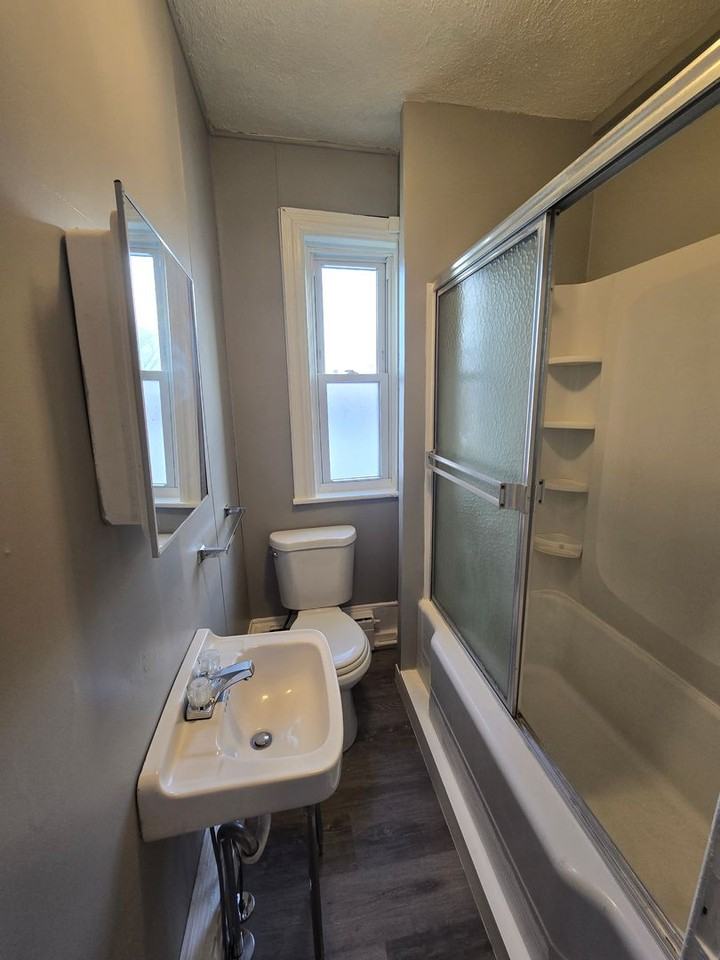 417 N 9th St - Photo 7 of 9