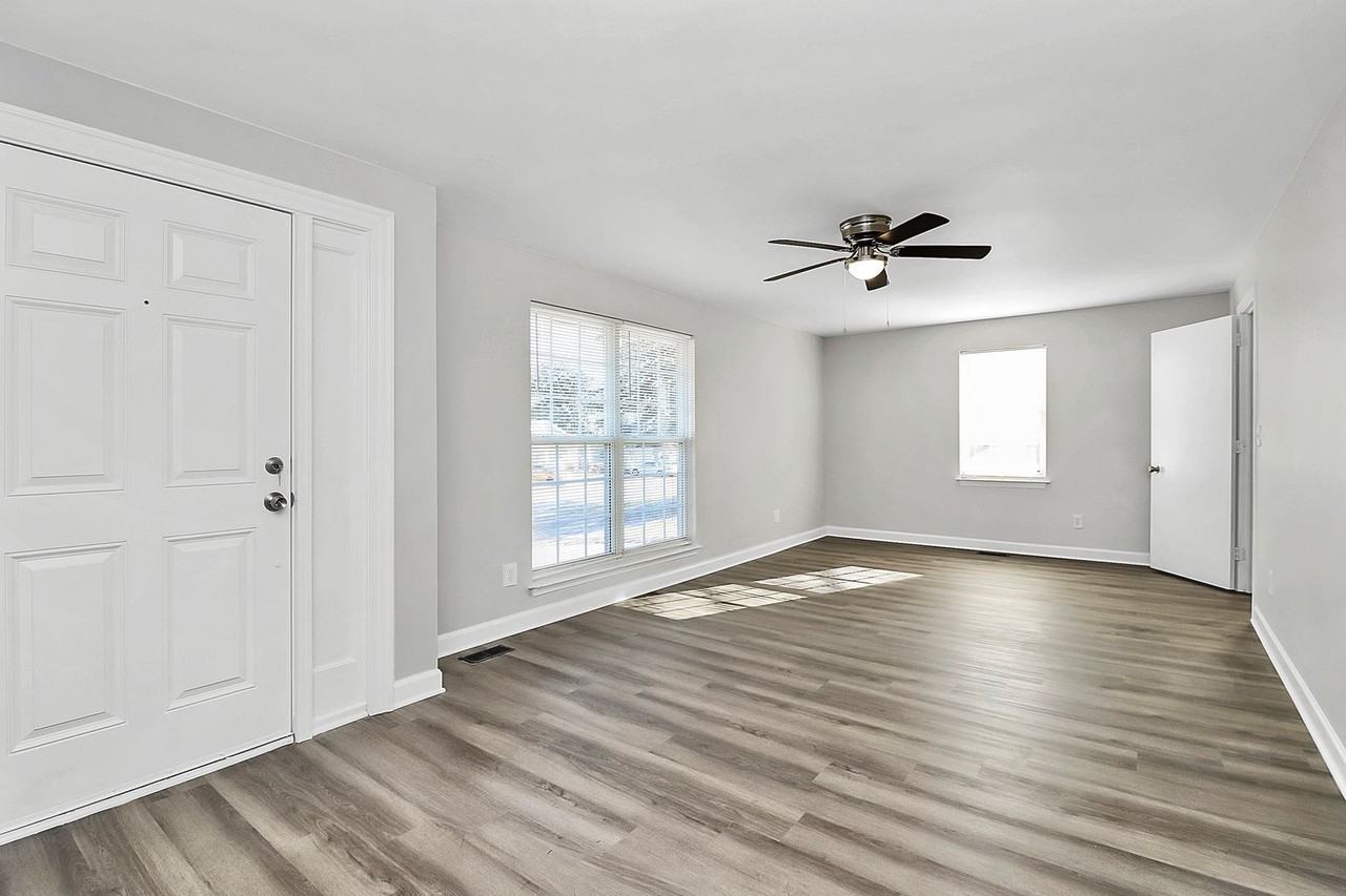 2429 Marlowe Ave - Photo 3 of 30