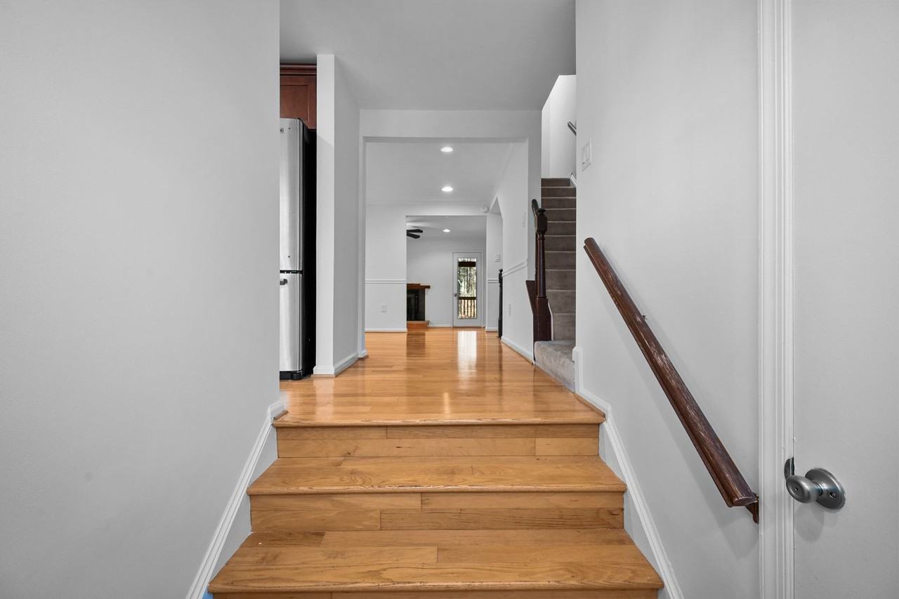 5718 Wood Mouse Ct - Photo 3 of 37