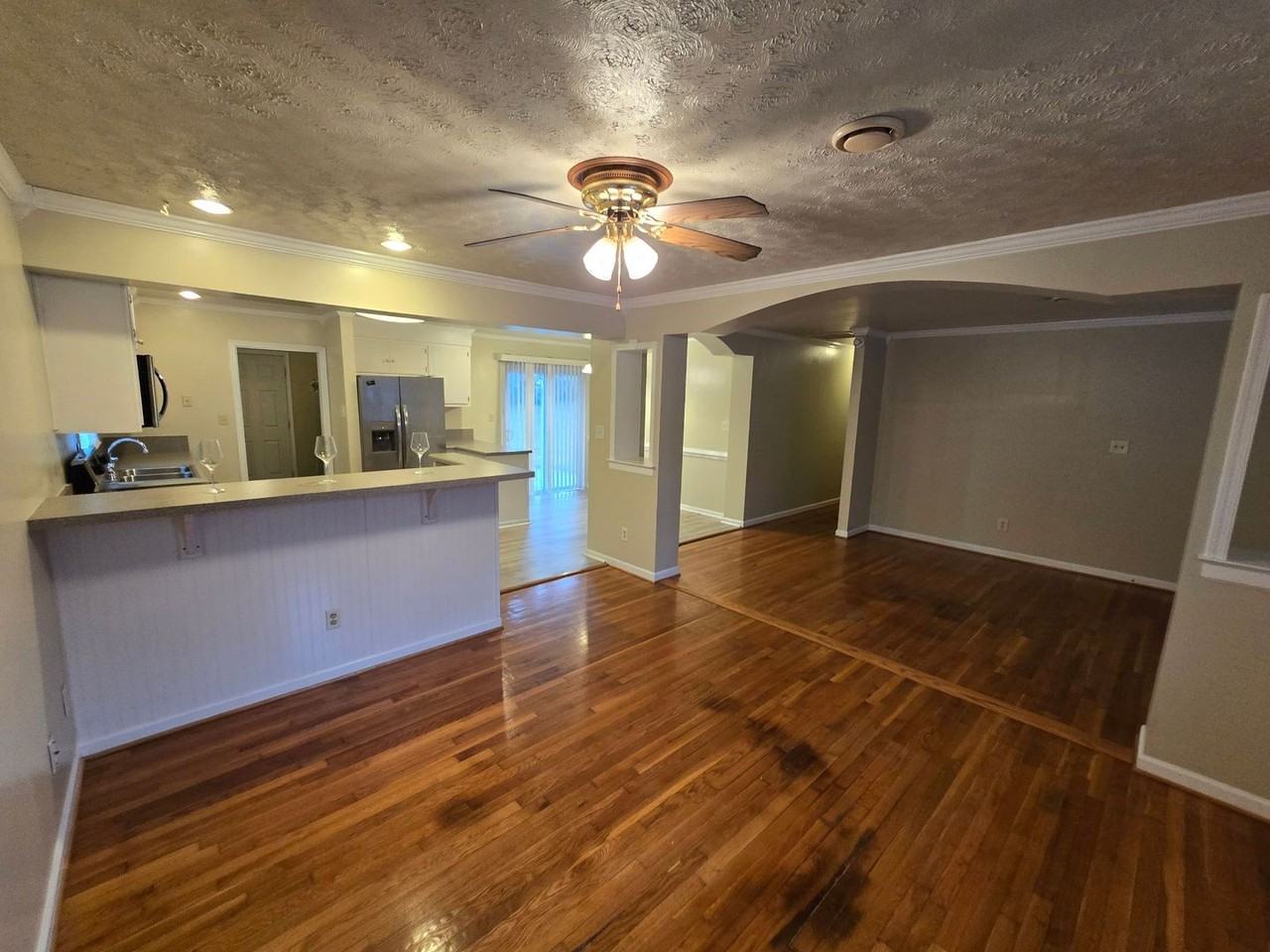 20903 Truth Dr - Photo 5 of 23