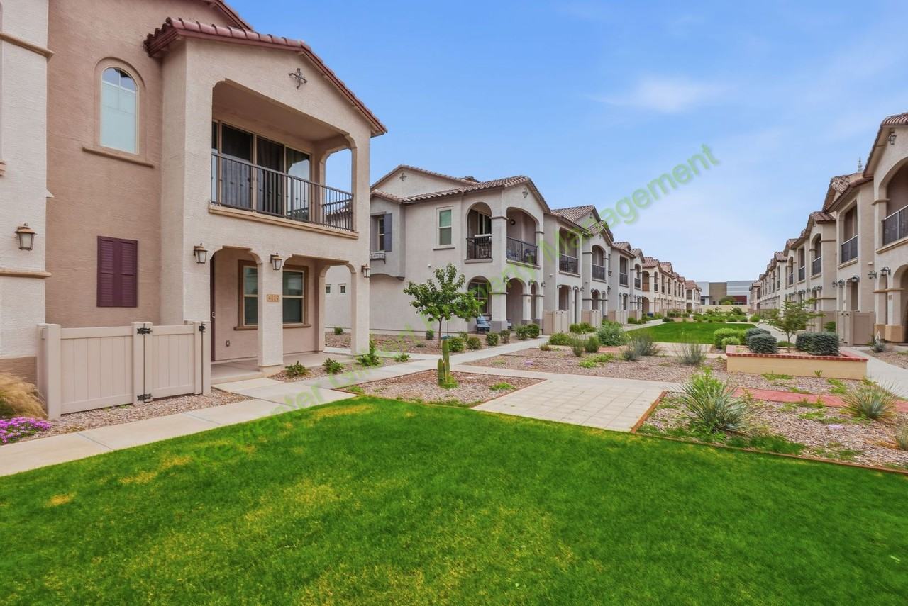 4117 E Pinto Dr - Photo 4 of 32