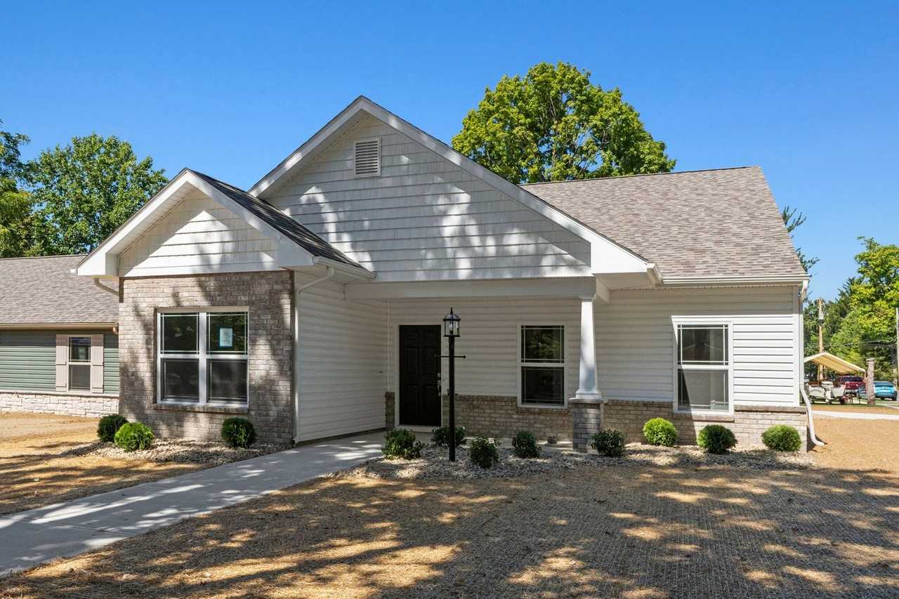 307 E Toledo St - Photo 3 of 50