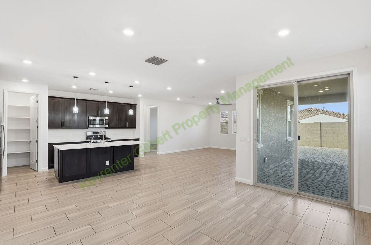 5420 S Parrish - Photo 7 of 43