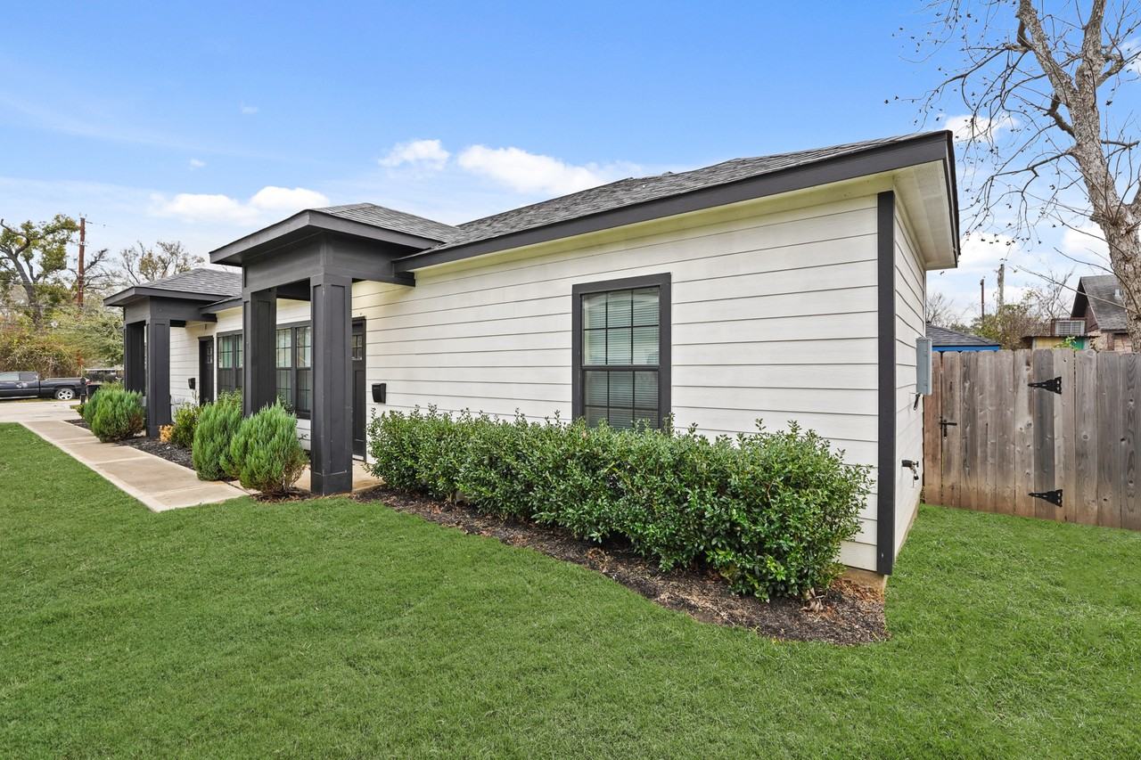 4802 Cruse Rd #2 - Photo 3 of 23