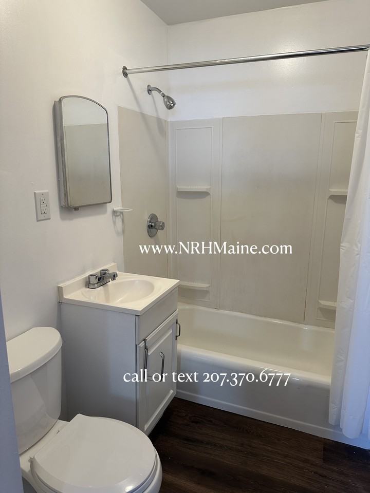 44 Bartlett St #3-44-3 - Photo 6 of 7