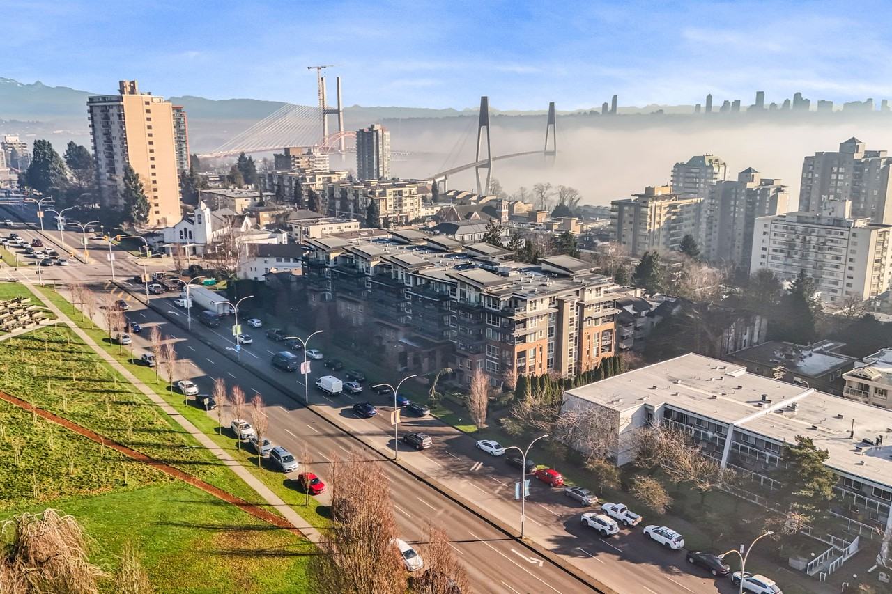 500 Royal Avenue #105 - Photo 2 of 25