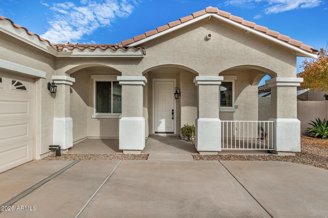 21334 E Alyssa Rd - Photo 4 of 35