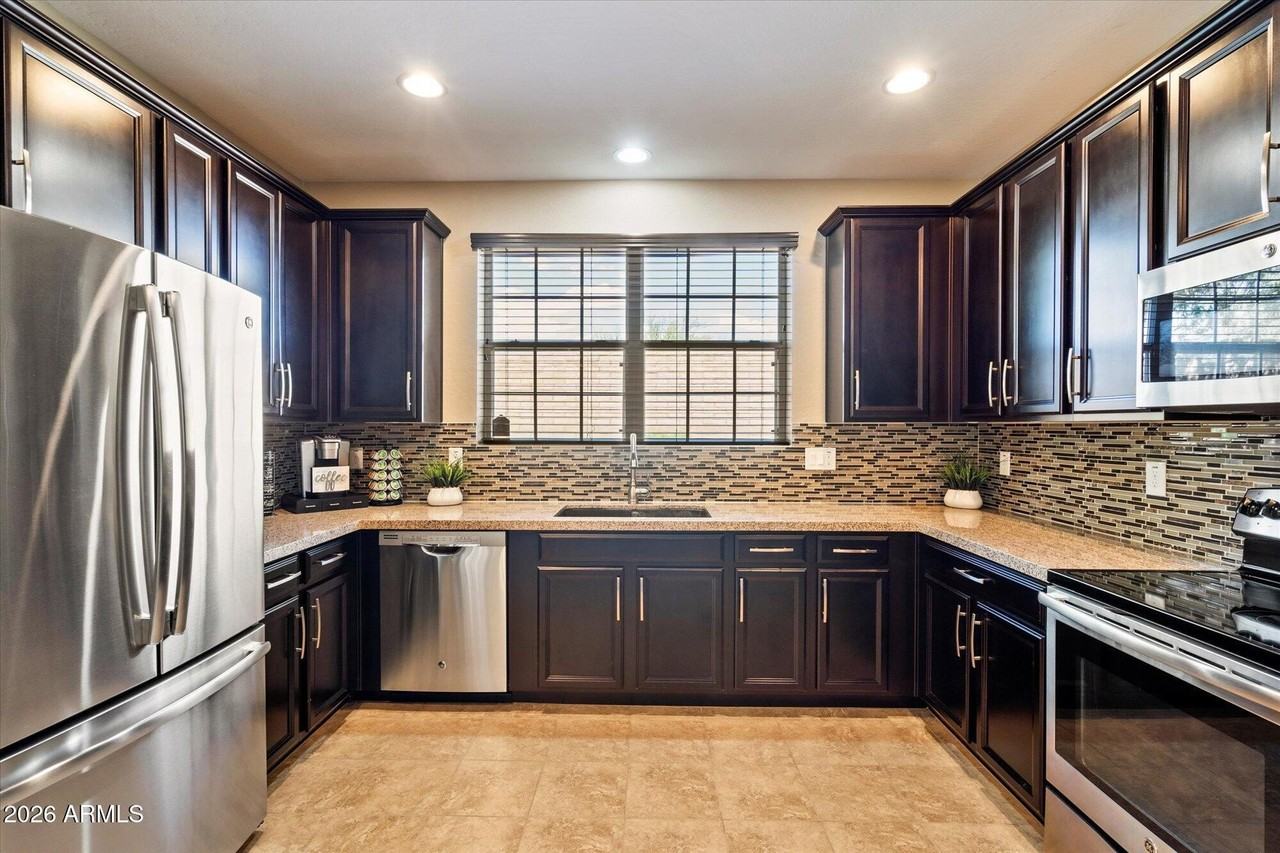 12468 W Hummingbird Ter - Photo 6 of 29