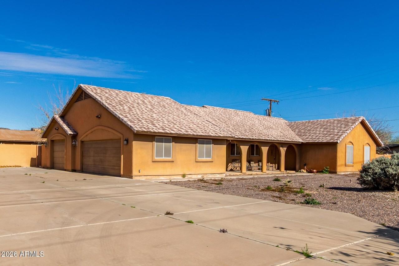 8812 W Pinnacle Peak Rd - Photo 7 of 50