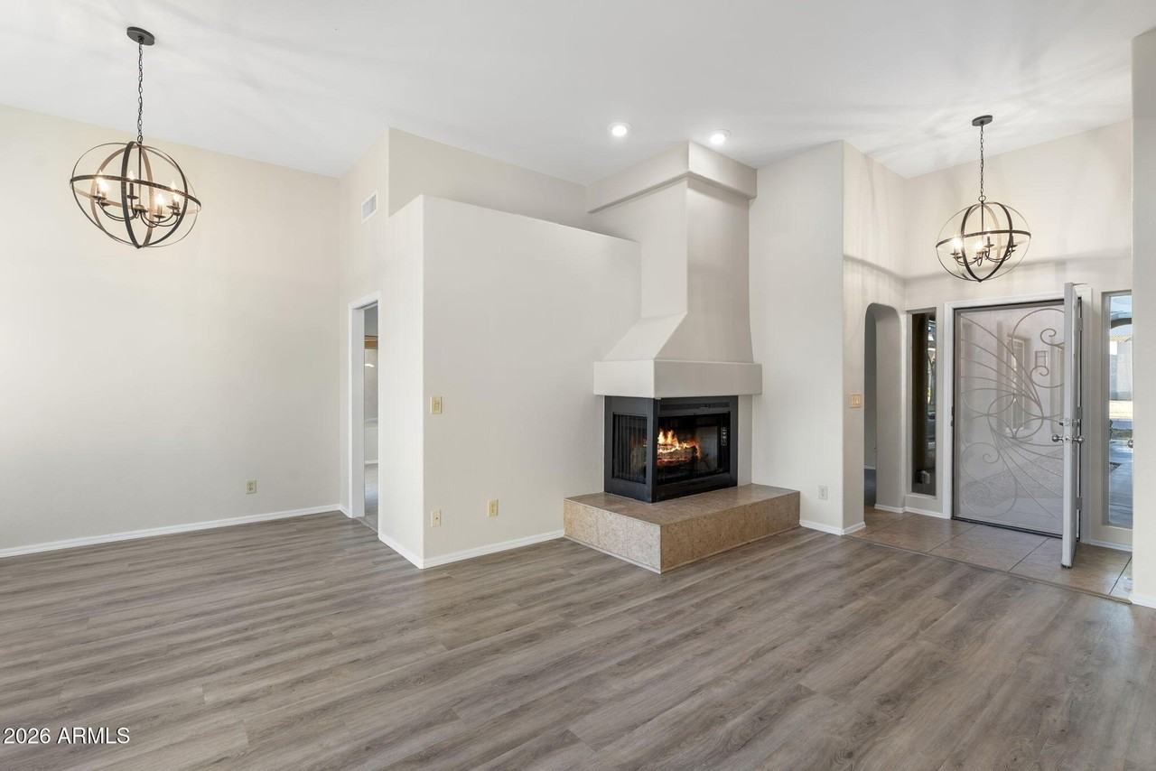 8841 E Meadow Hill Dr - Photo 7 of 33