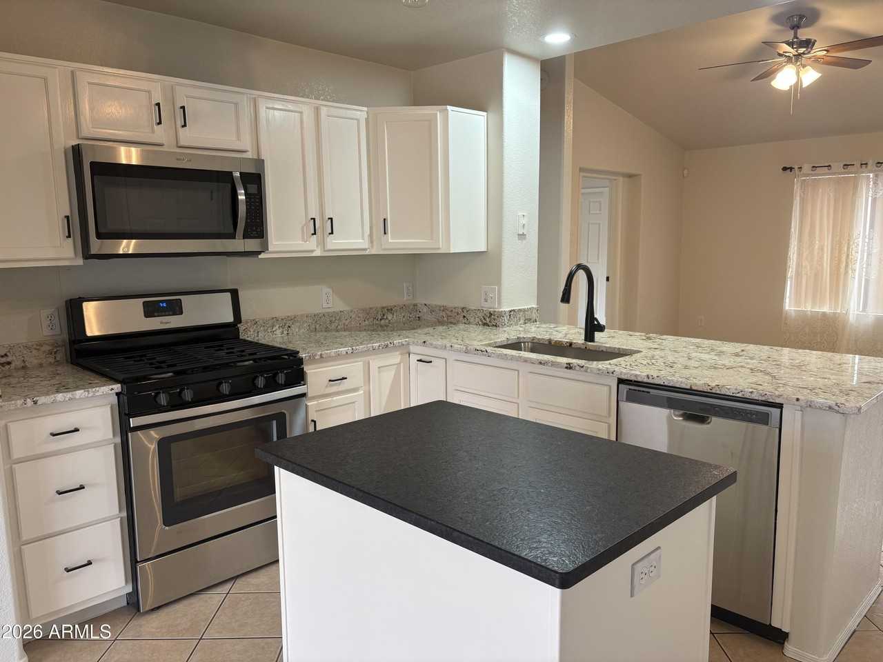 5275 Sonora St - Photo 2 of 5