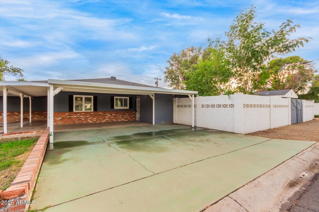 7340 N 7th Ave - Photo 4 of 32