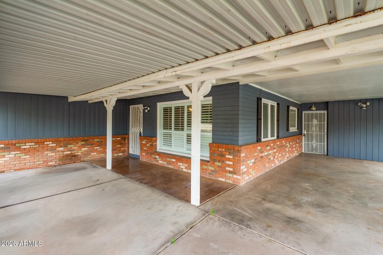 7340 N 7th Ave - Photo 5 of 32