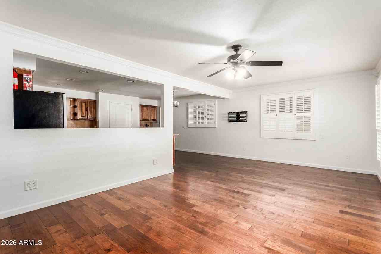 7340 N 7th Ave - Photo 6 of 32