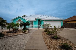 15517 Finistere St - Photo 1 of 1