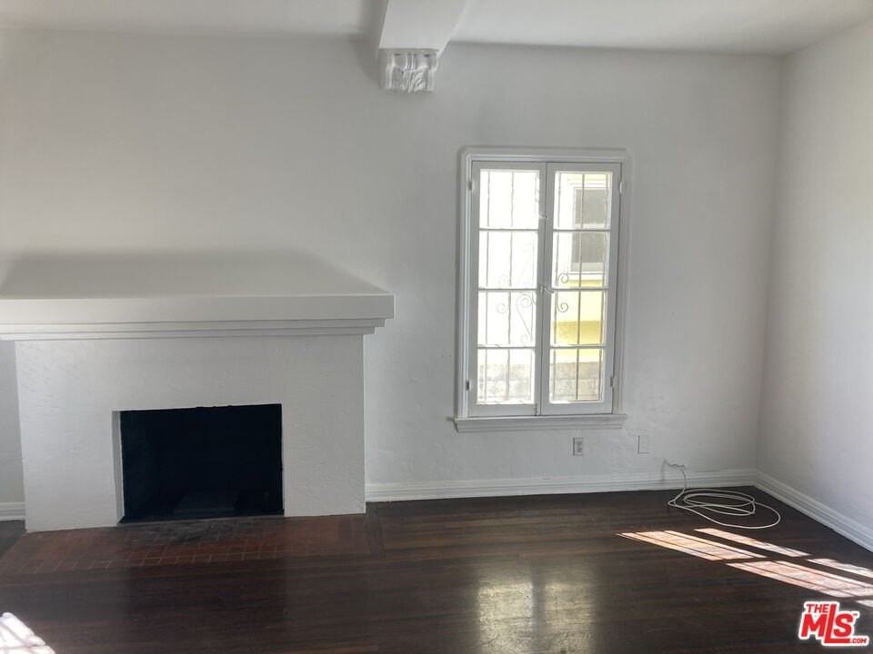 1045 S Crescent Heights Blvd - Photo 7 of 40