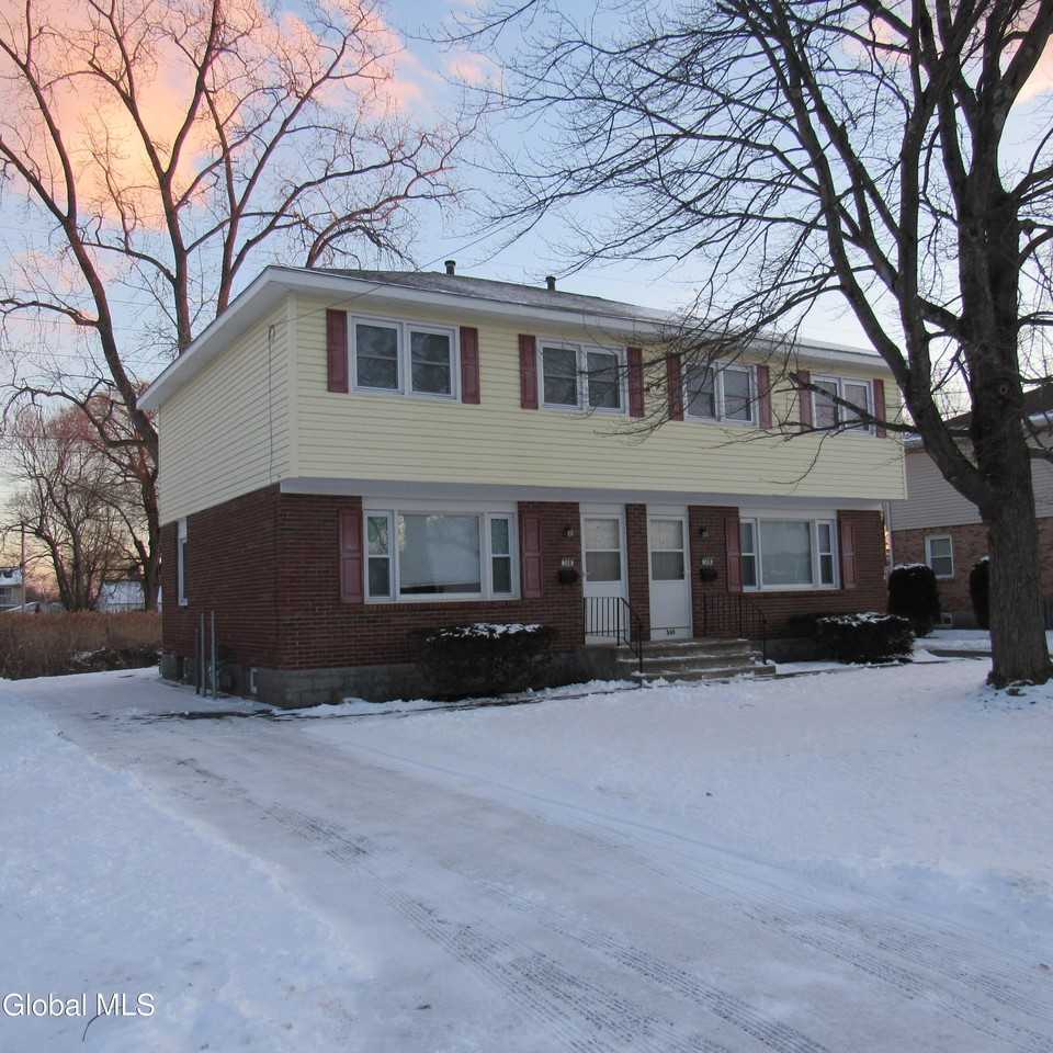 34A Commodore St - Photo 2 of 24