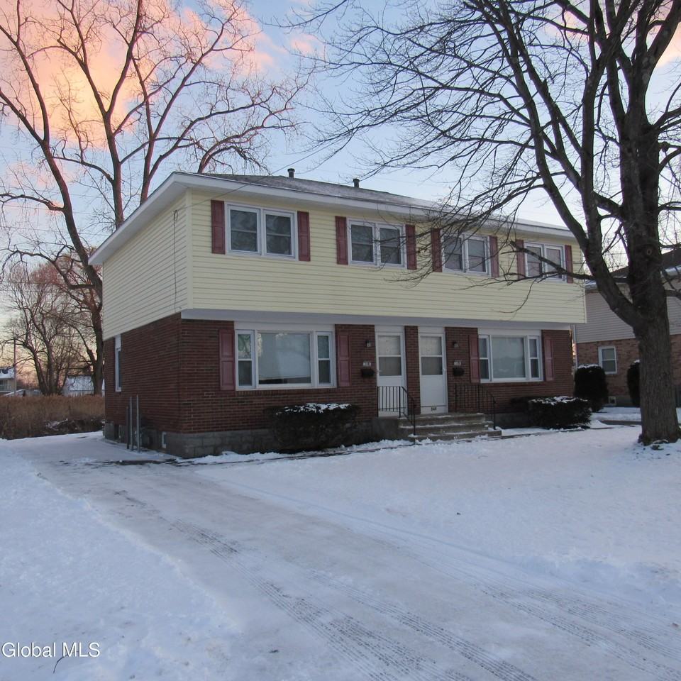 34B Commodore St - Photo 2 of 24